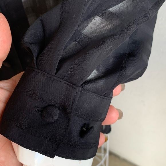 Black sheer checked pattern, long sleeve blouse - Picture 3 of 9